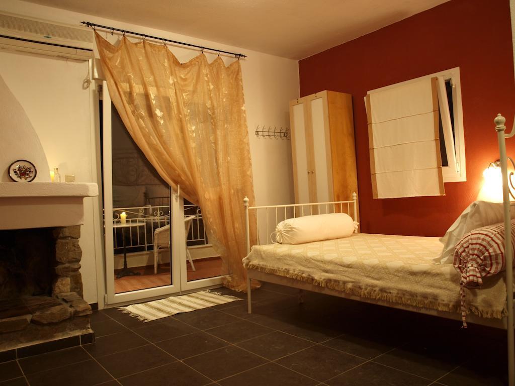 Lofos Vourvourou Apartment Room photo